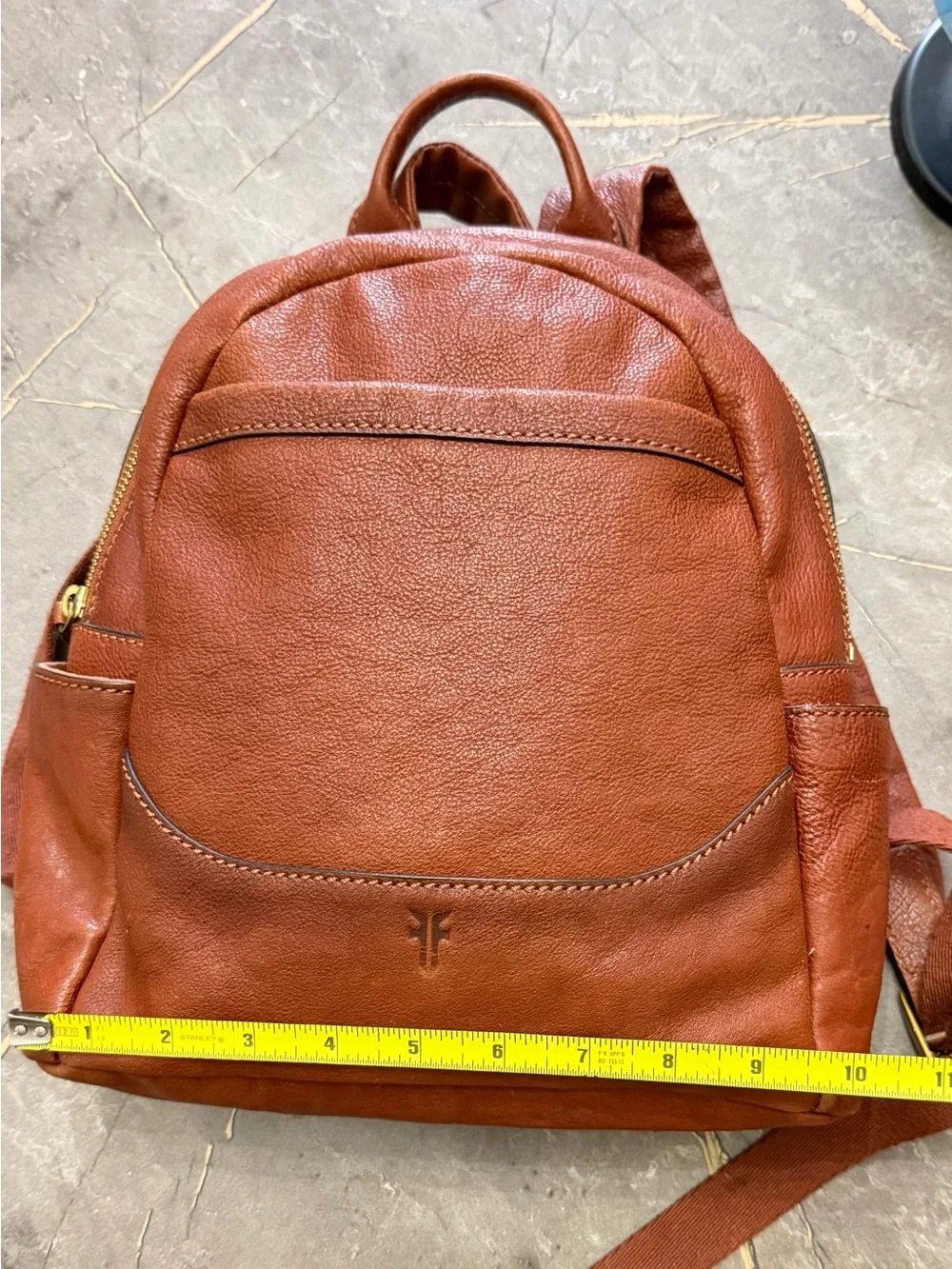 Frye Leather Medium Backpack – Cognac / Chestnut Brown